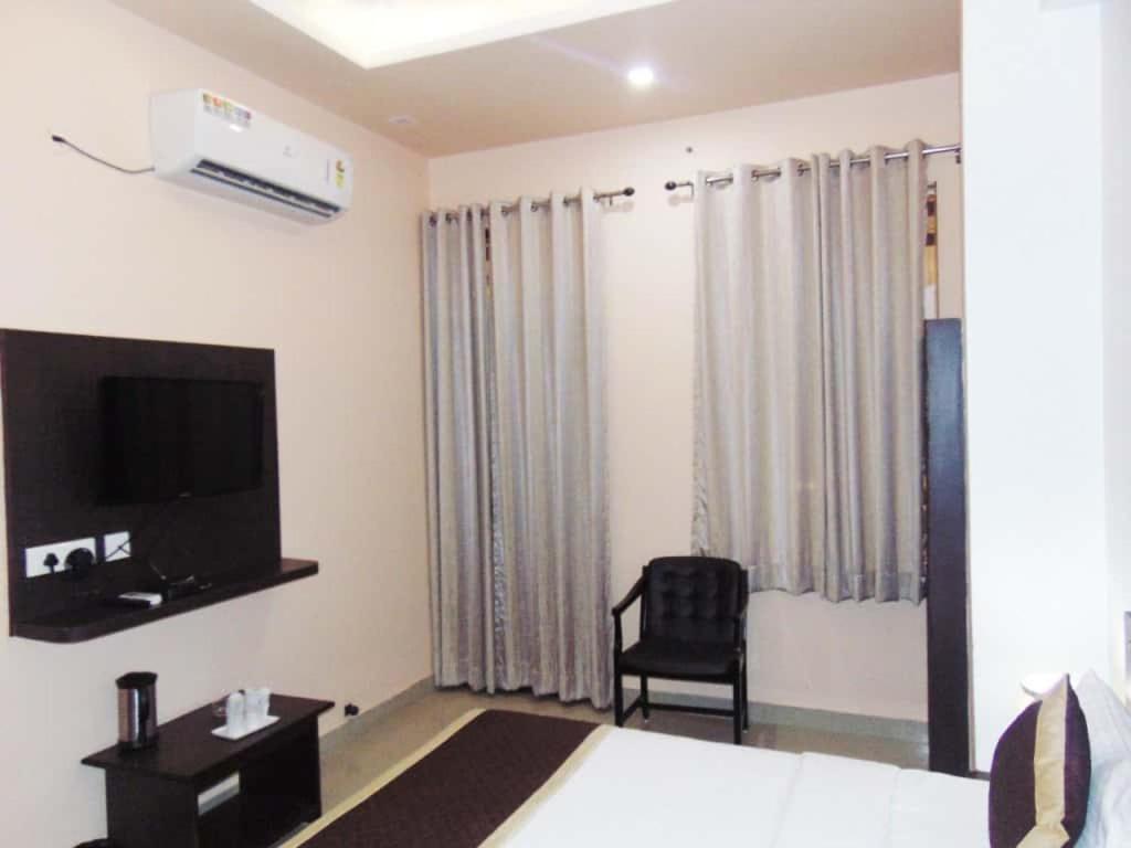 Makrana Raj Hotel Sikar Esterno foto